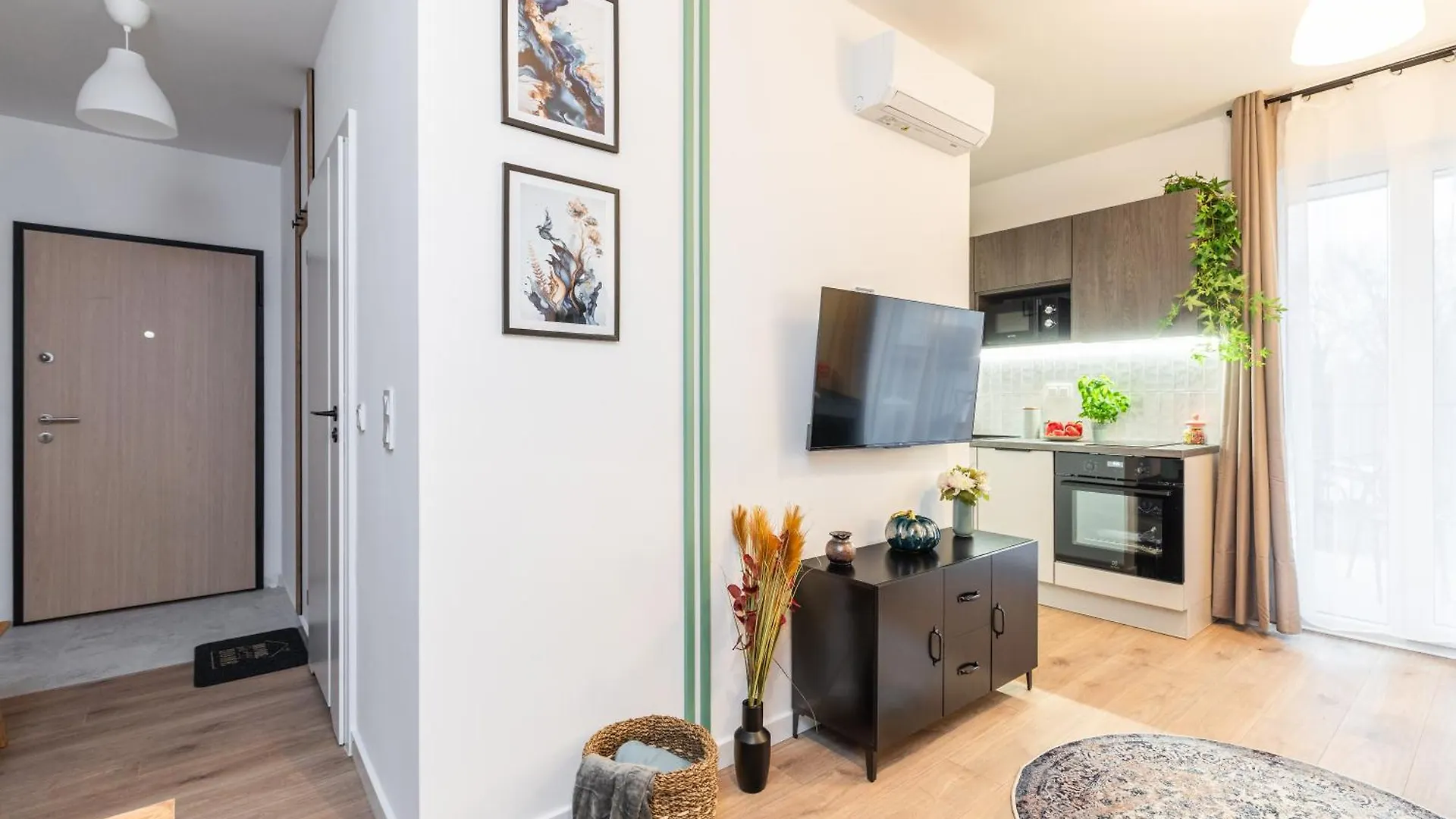 Apartman Superapart Nowy Sluzewiec, Next To Chopina Airport, Tor Sluzewiec, Aircondition Varsó