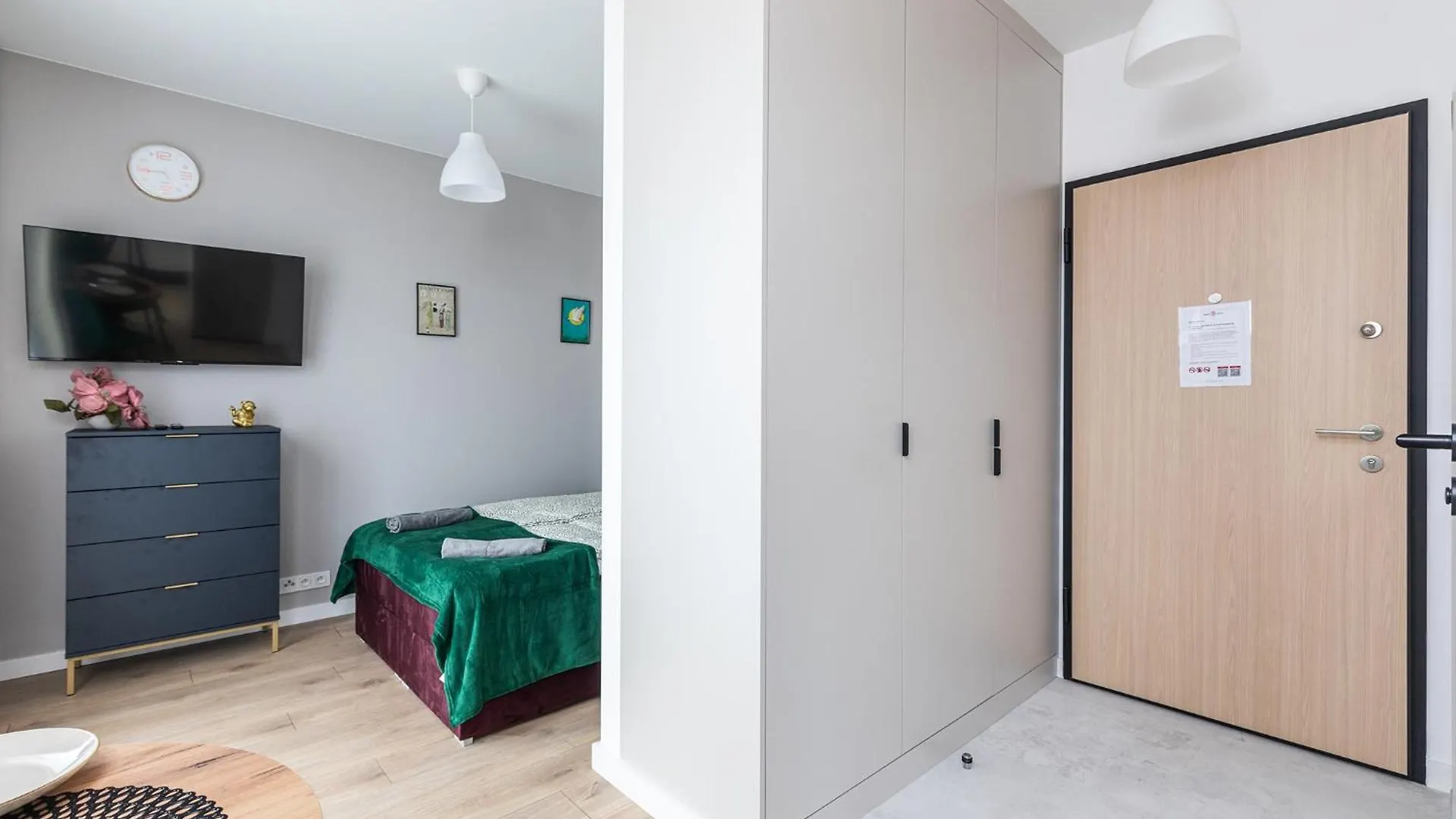 Apartman Superapart Nowy Sluzewiec, Next To Chopina Airport, Tor Sluzewiec, Aircondition Varsó