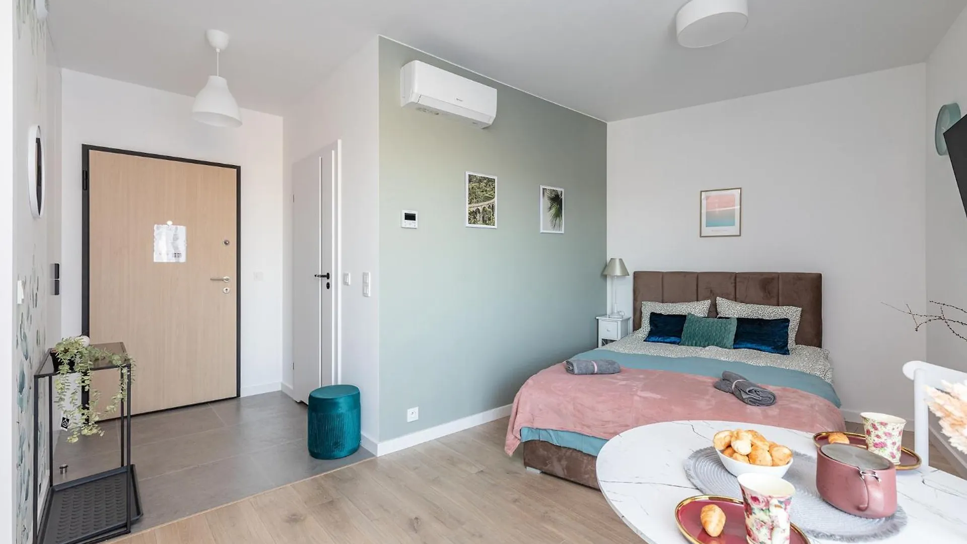 Apartman Superapart Nowy Sluzewiec, Next To Chopina Airport, Tor Sluzewiec, Aircondition Varsó