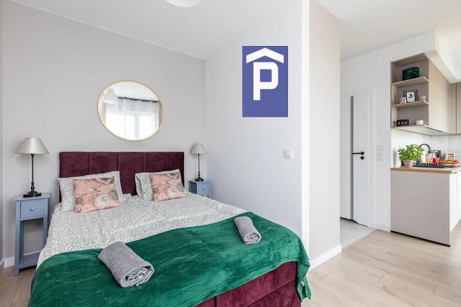Superapart Nowy Sluzewiec, Next To Chopina Airport, Tor Sluzewiec, Aircondition Warsaw Apartment