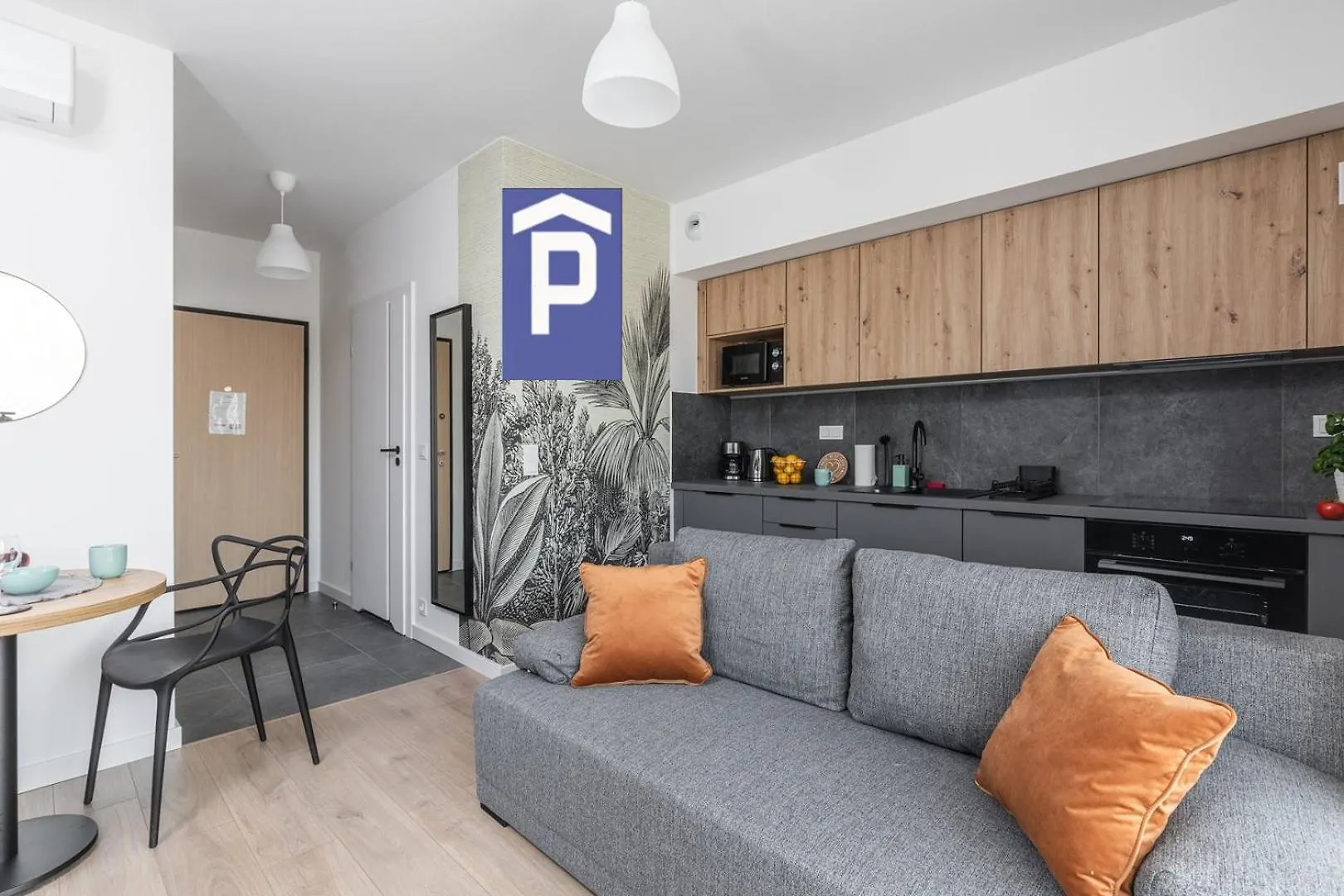 Superapart Nowy Sluzewiec, Next To Chopina Airport, Tor Sluzewiec, Aircondition Warsaw Apartment