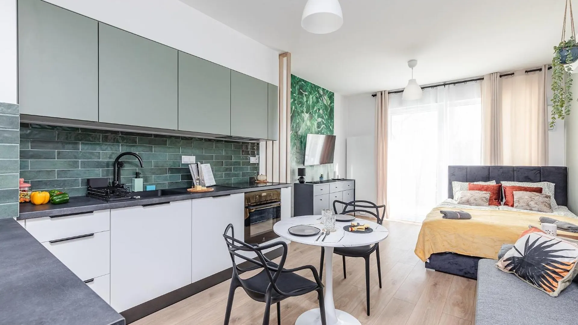 Apartment Superapart Nowy Sluzewiec, Next To Chopina Airport, Tor Sluzewiec, Aircondition Warsaw