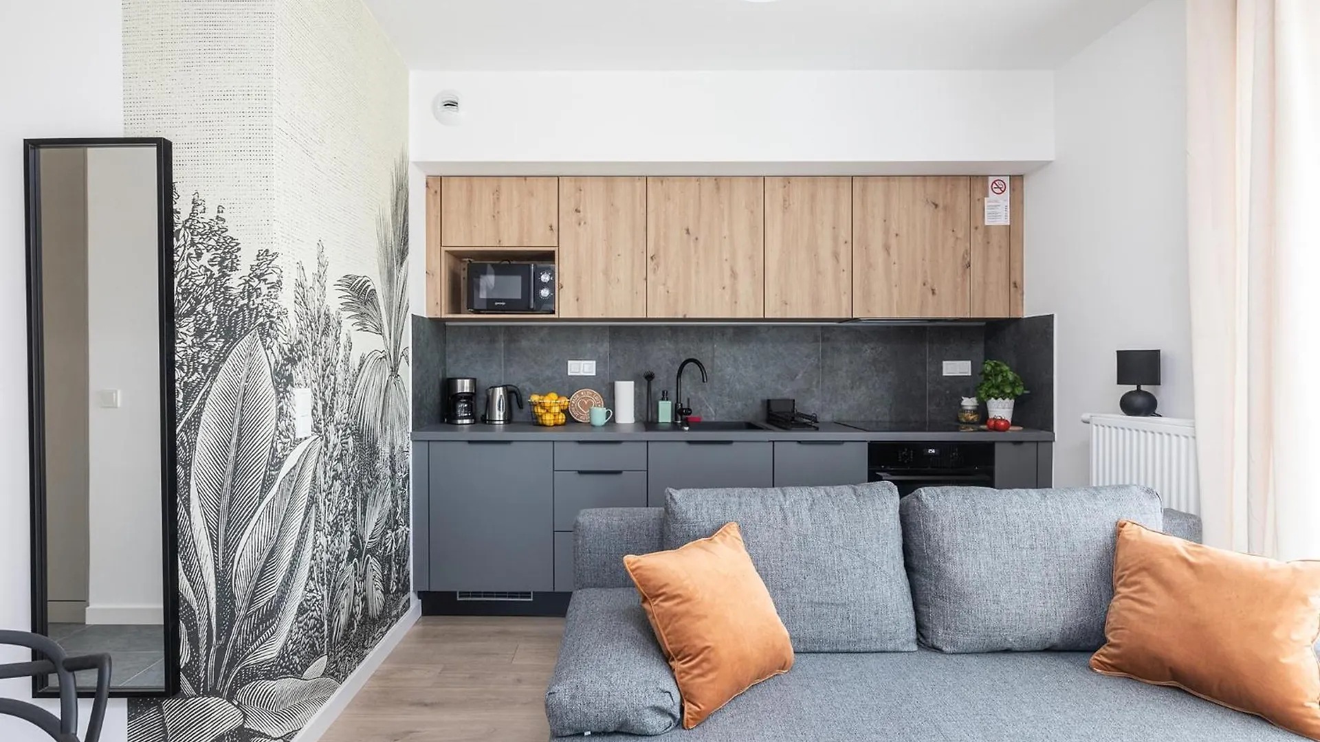Superapart Nowy Sluzewiec, Next To Chopina Airport, Tor Sluzewiec, Aircondition Warsaw